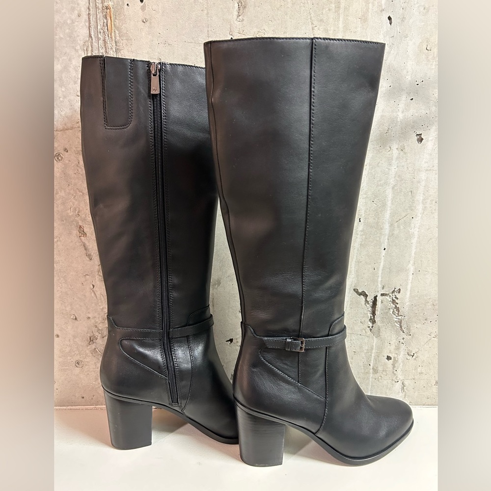 NWOT Naturalizer Heeled Leather Boots- Narrow calf